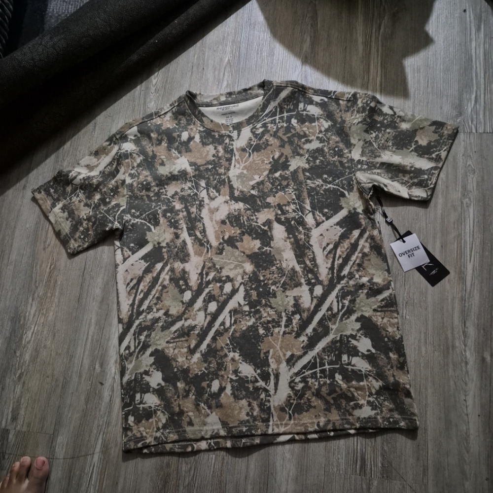 Reserved Supply Mens Oversized Fit Tee Hunting Camo Tobacco Size Medium NWT